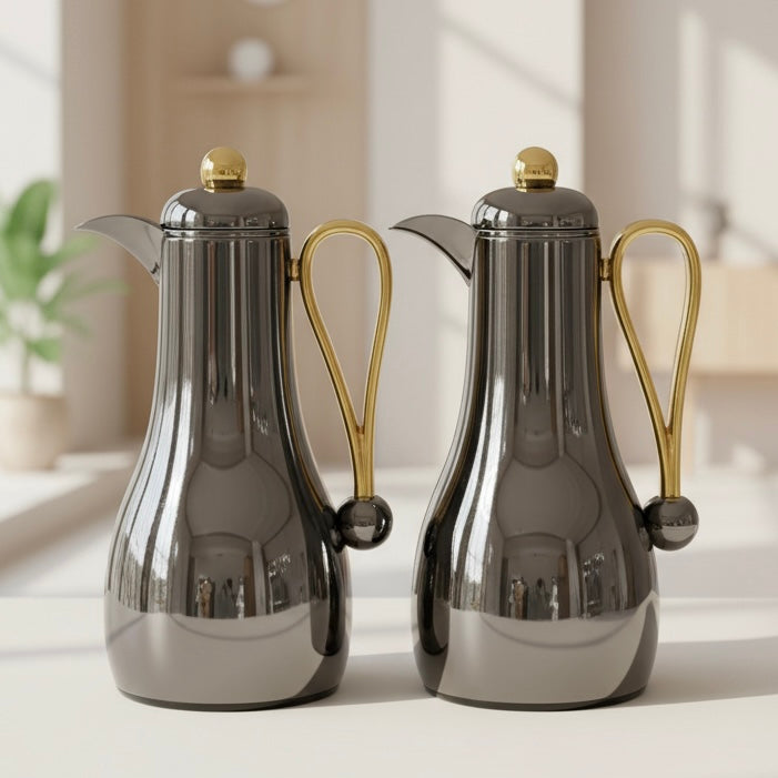 Al Marjan Dallah Set – 1L & 1L - Chrome/Gold - Mawaeen